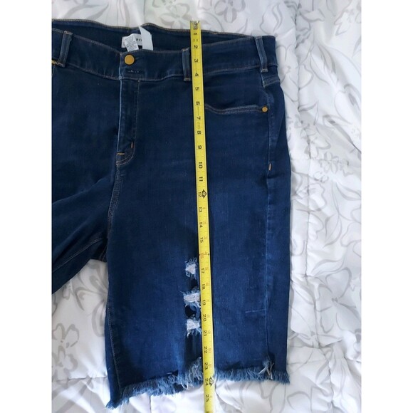 Lane Bryant Women's Distressed Denim Blue Jean Shorts Plus Size 22 - Picture 5 of 5